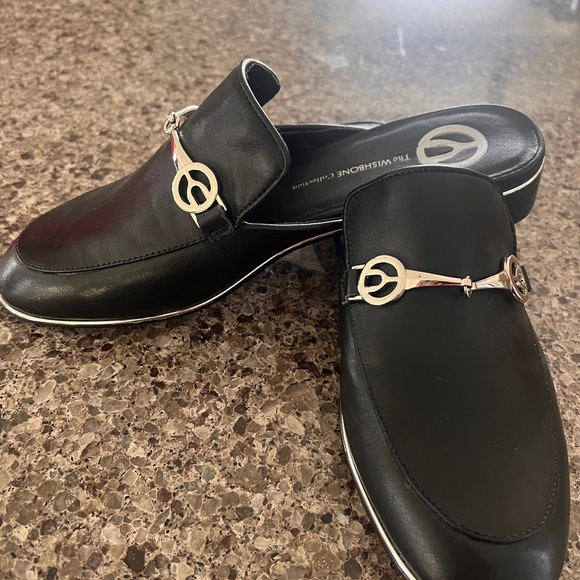 Wishbone Leather Slides - Picture 2 of 4